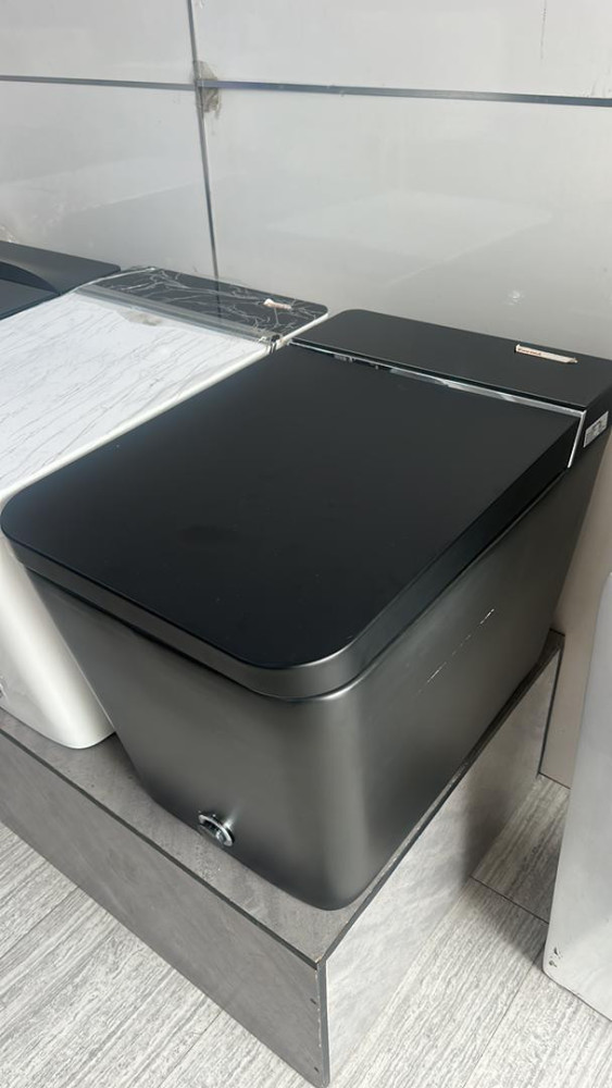 Close-Coupled Water Closet