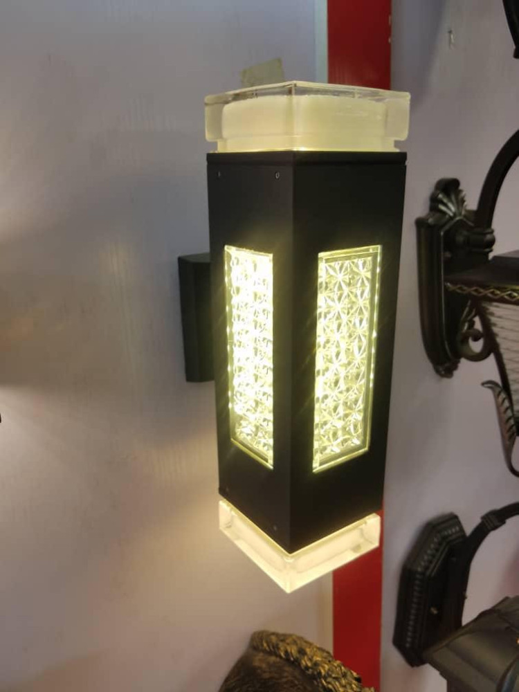 Modern LED Wall Bracket