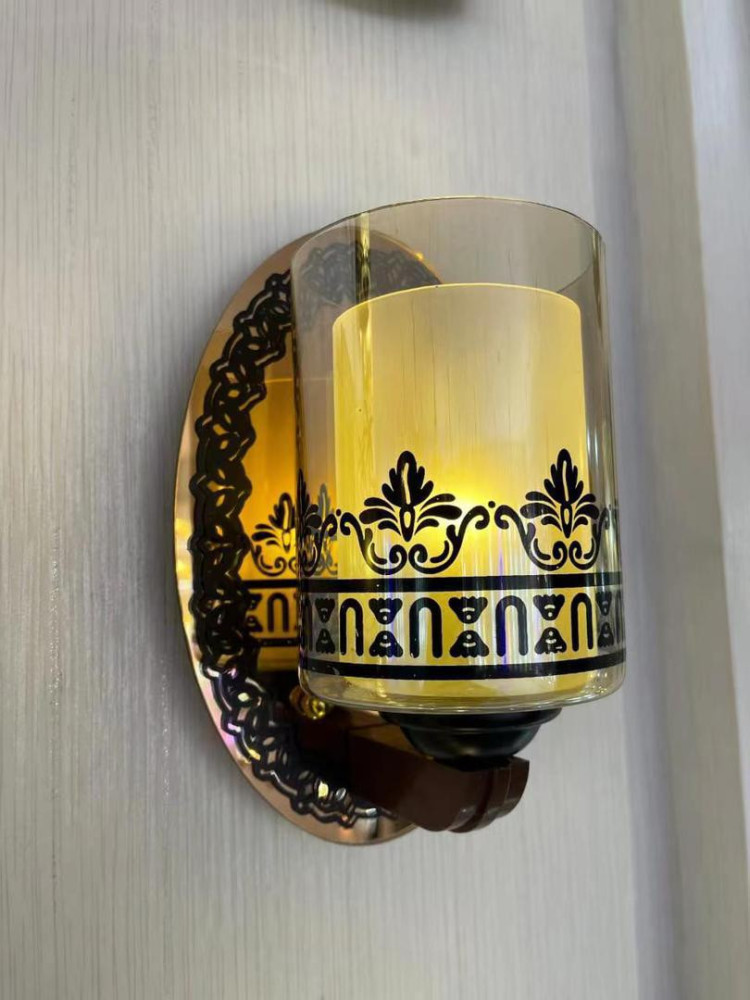 Gold-Plated Wall Bracket