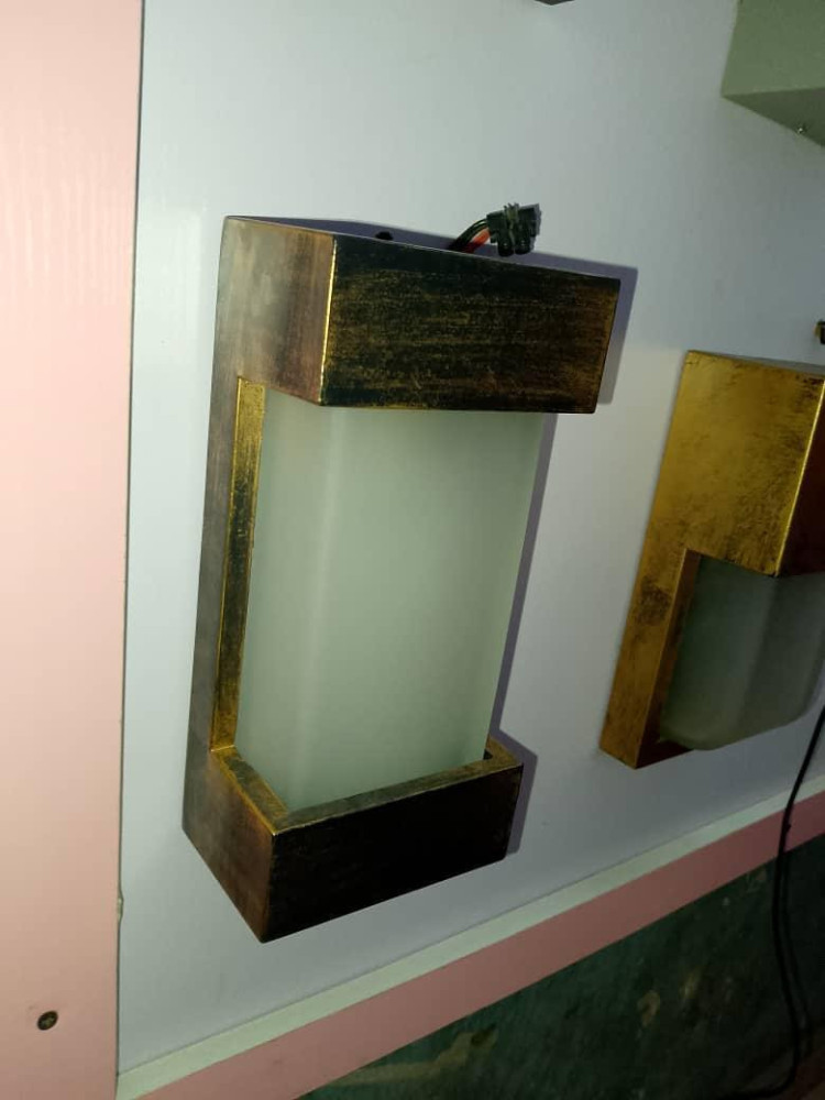 Marble Base Wall Bracket