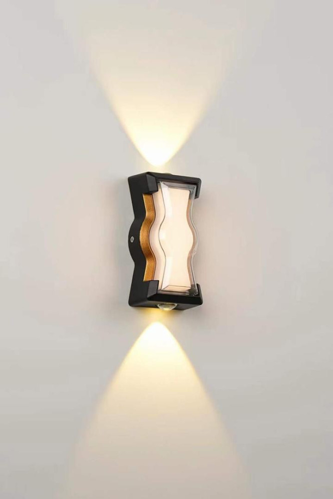 Minimalist LED Fence Light