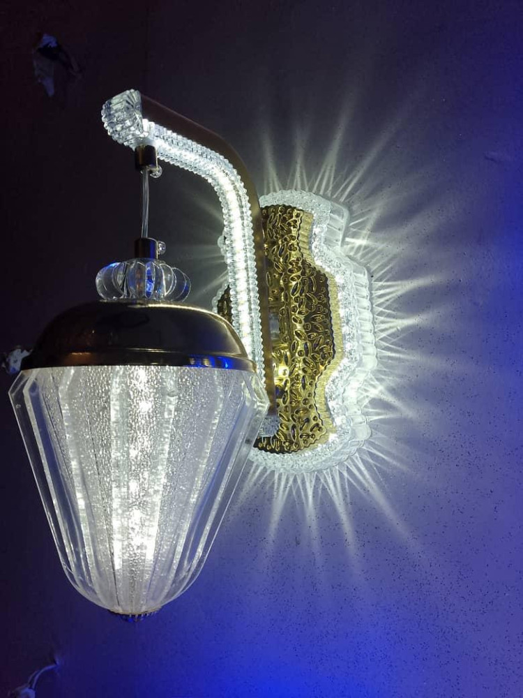 Glass Globe Pillar Light –