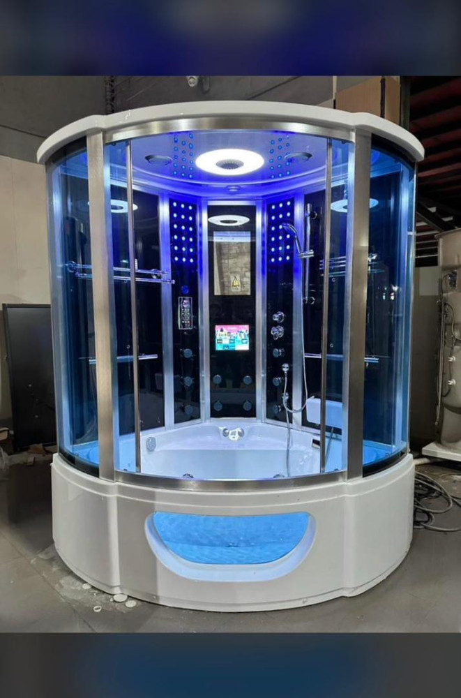 Rainfall Standing Jacuzzi