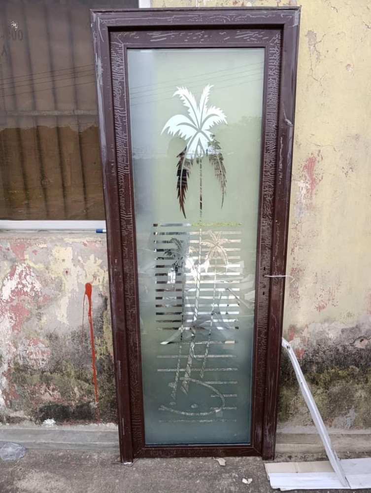 Clear Toilet Glass Door
