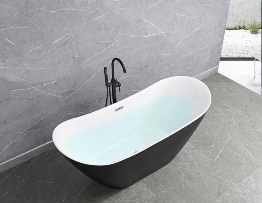 Freestanding Oval Bathtub