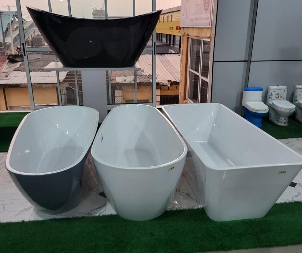 Rectangular Built-In Bathtub