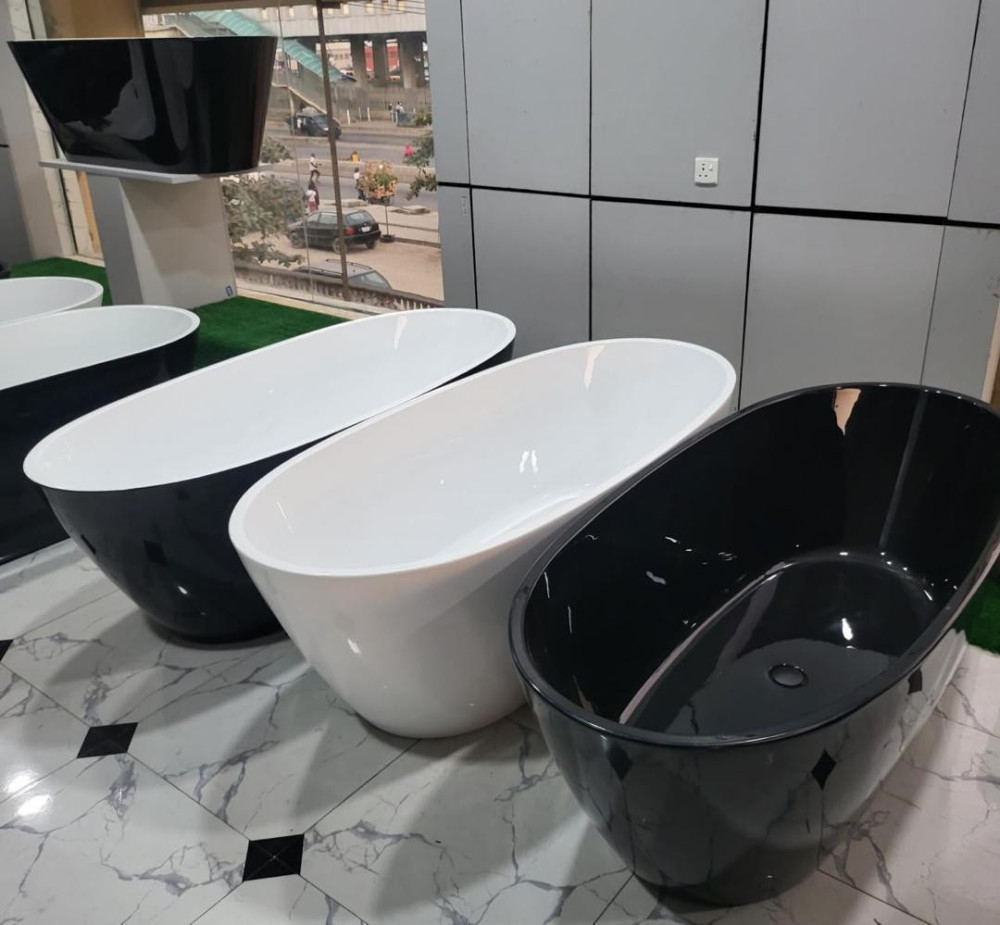 Rectangular Built-In Bathtub