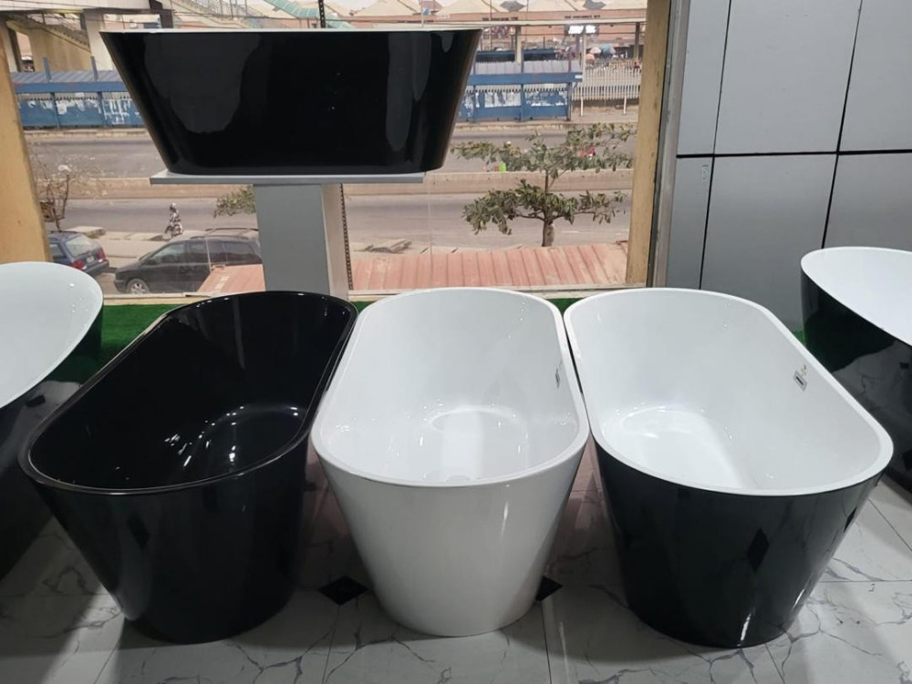 Round Whirlpool Jacuzzi