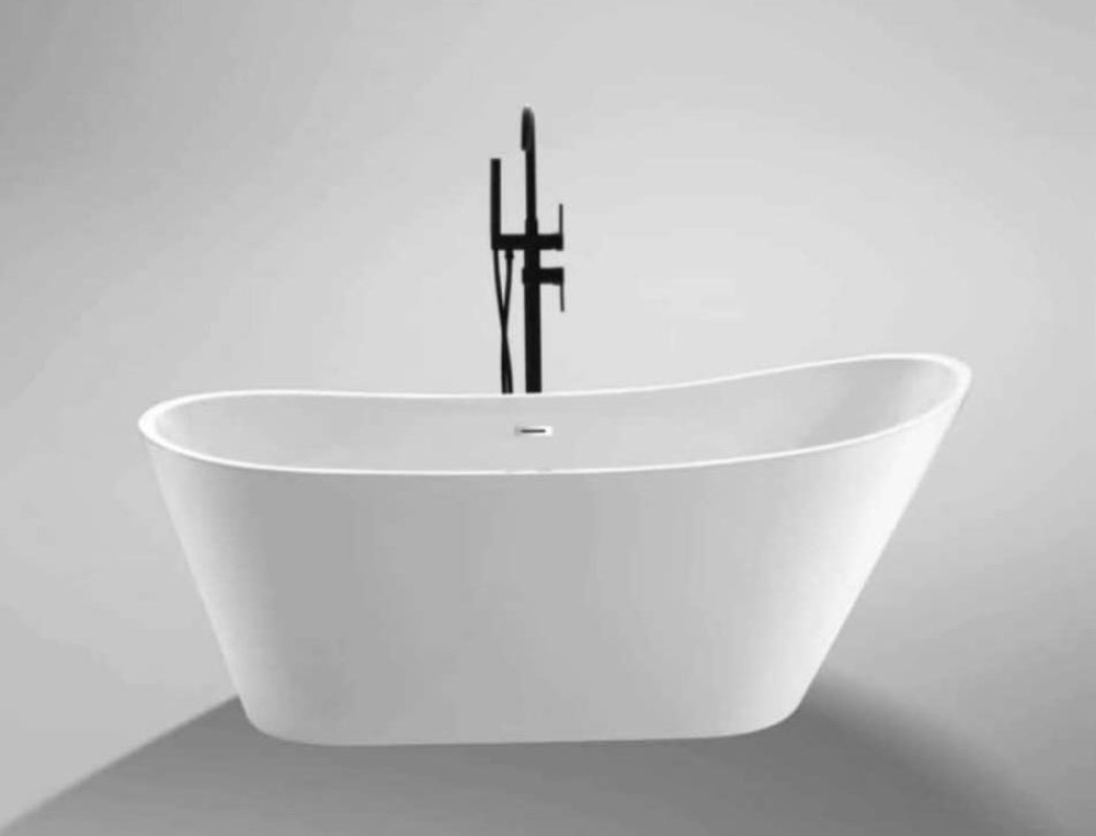 Deep Soaking Bathtub