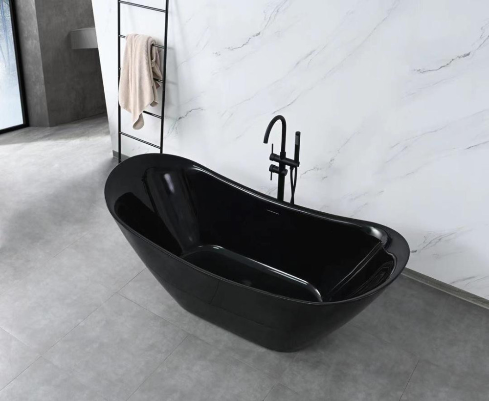 Deep Soaking Bathtub