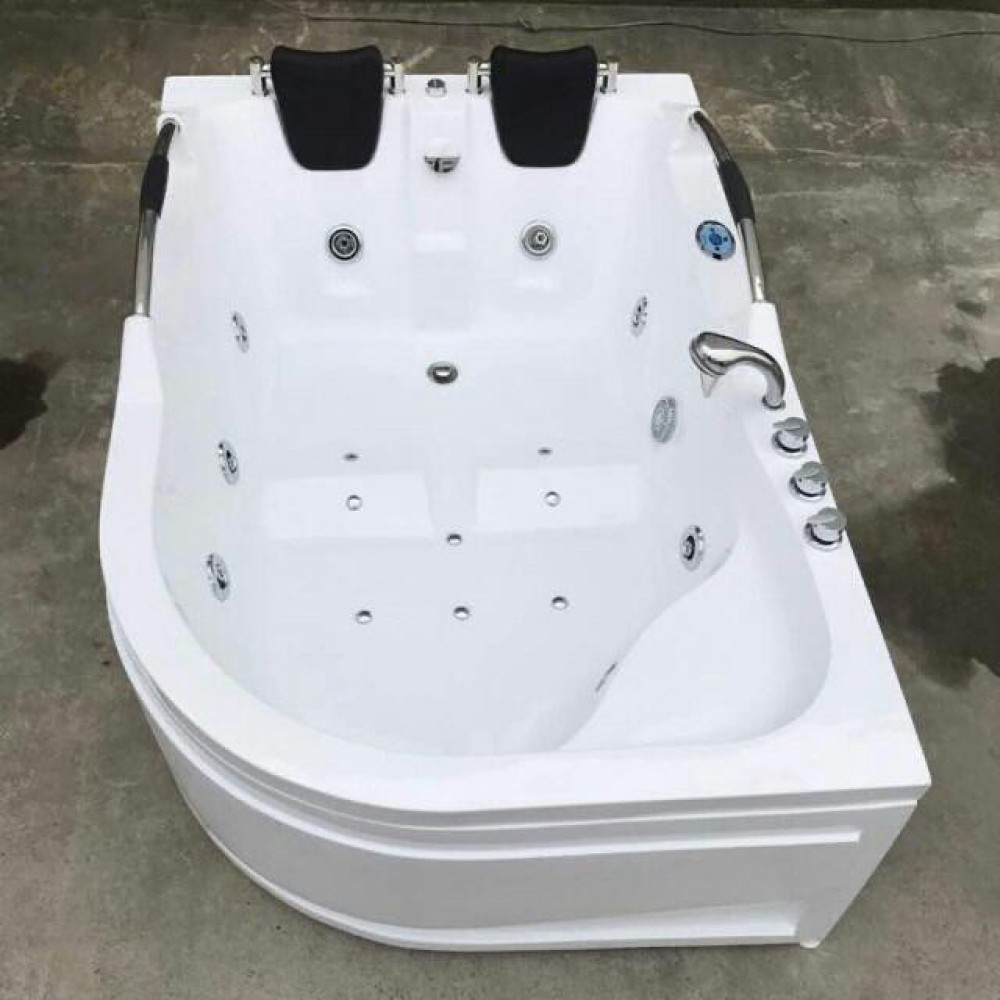 Outdoor Garden Jacuzzi