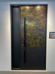 BeSpoke Contemporary Entrance Door 