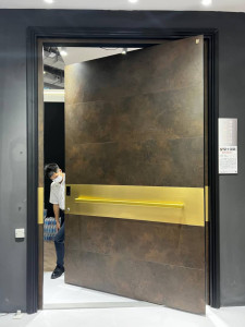 Grandsea Heavy-duty Aluminum Pivot Entry door