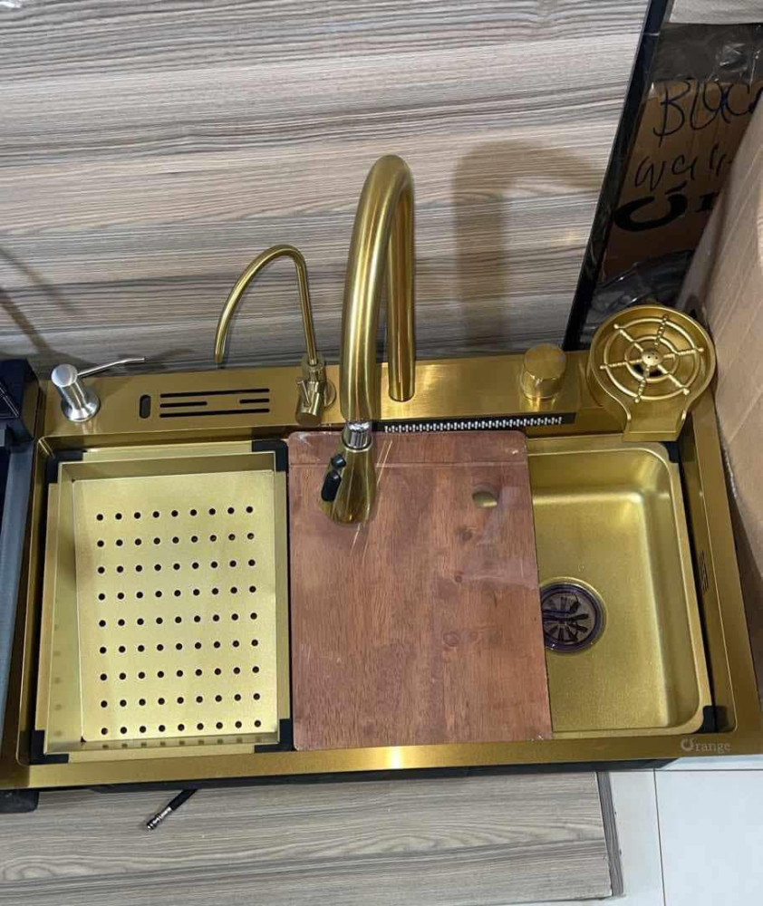 Gold-plaited Smart Multifunctional Kitchen sink