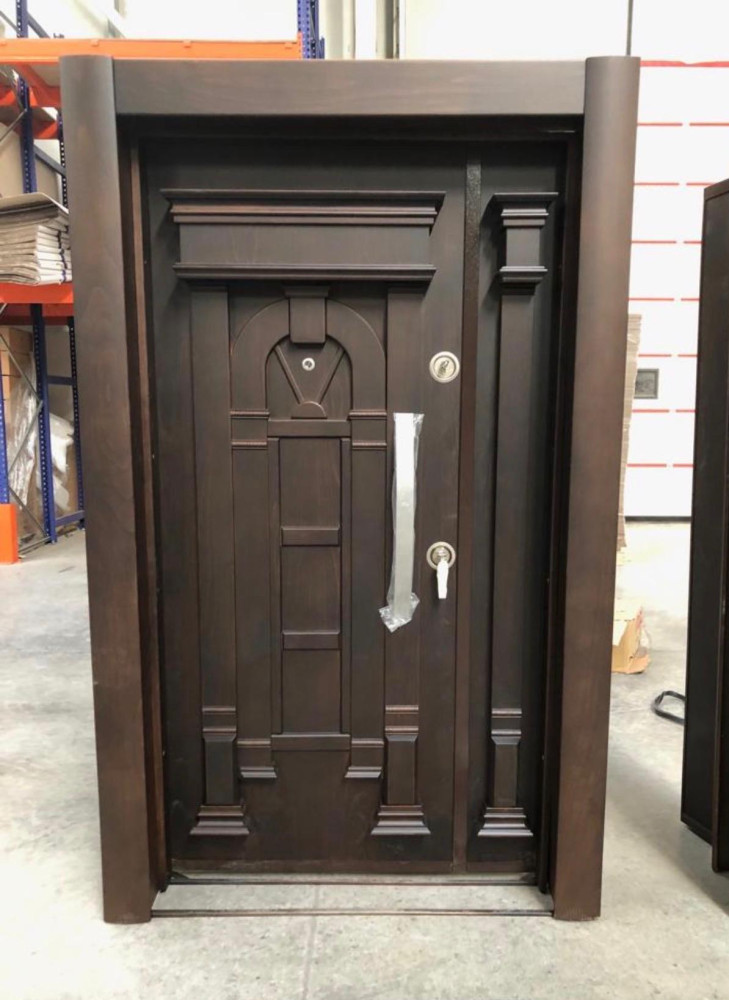 Durable Construction with a steel Frame and composite surfaces