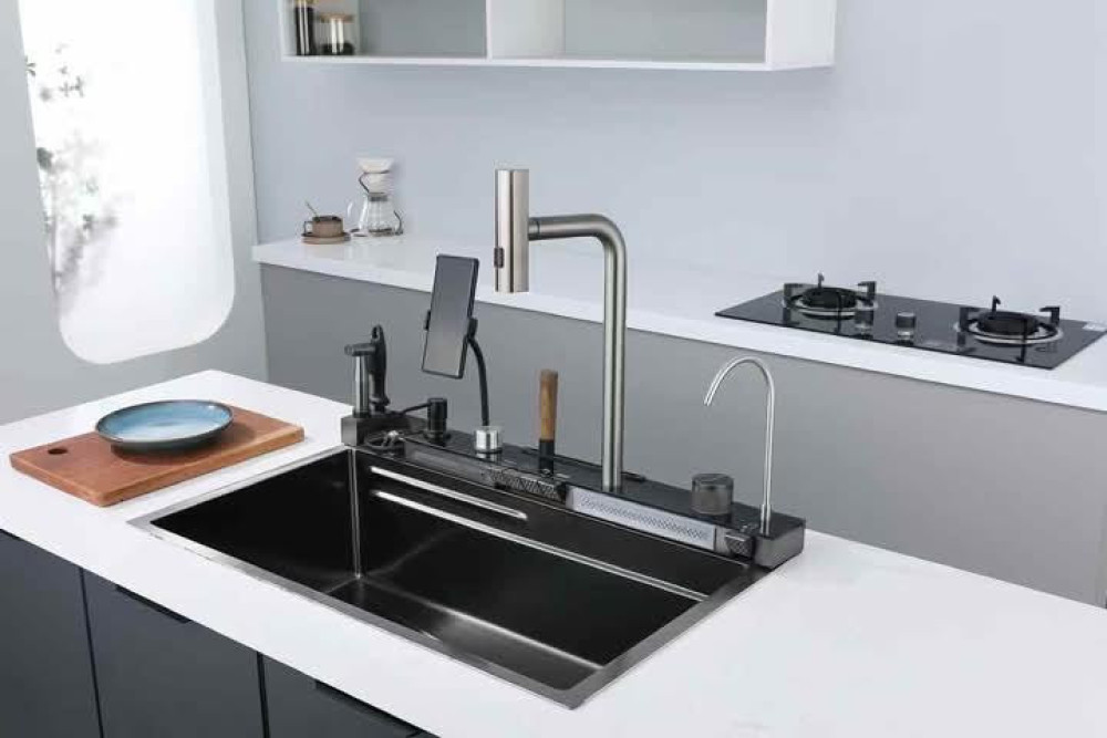 Chef-grade kitchen sink